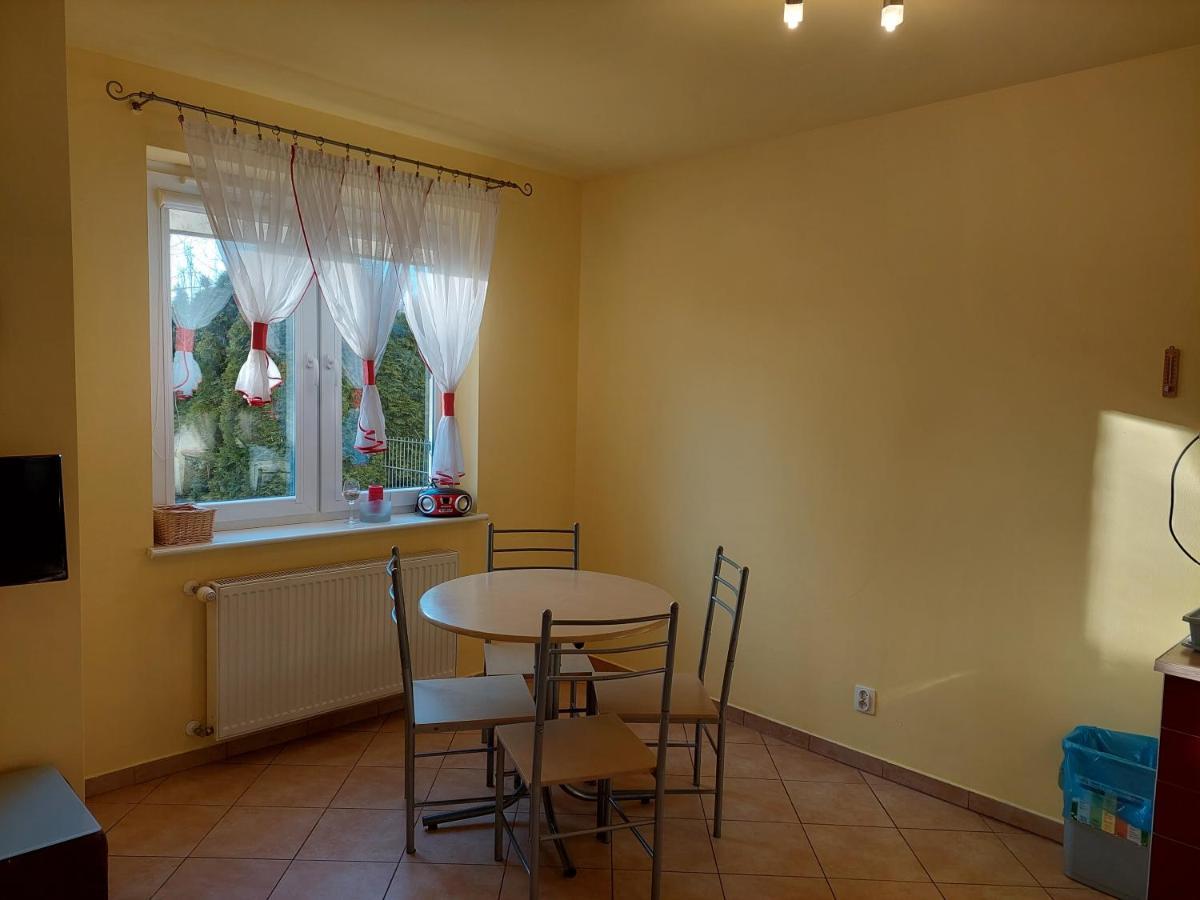 קולובז'ג Apartament Z Ogrodkiem מראה חיצוני תמונה